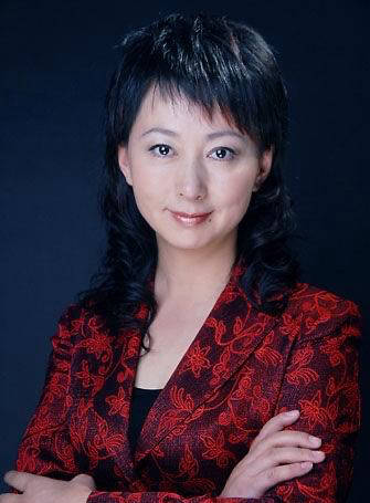 由此